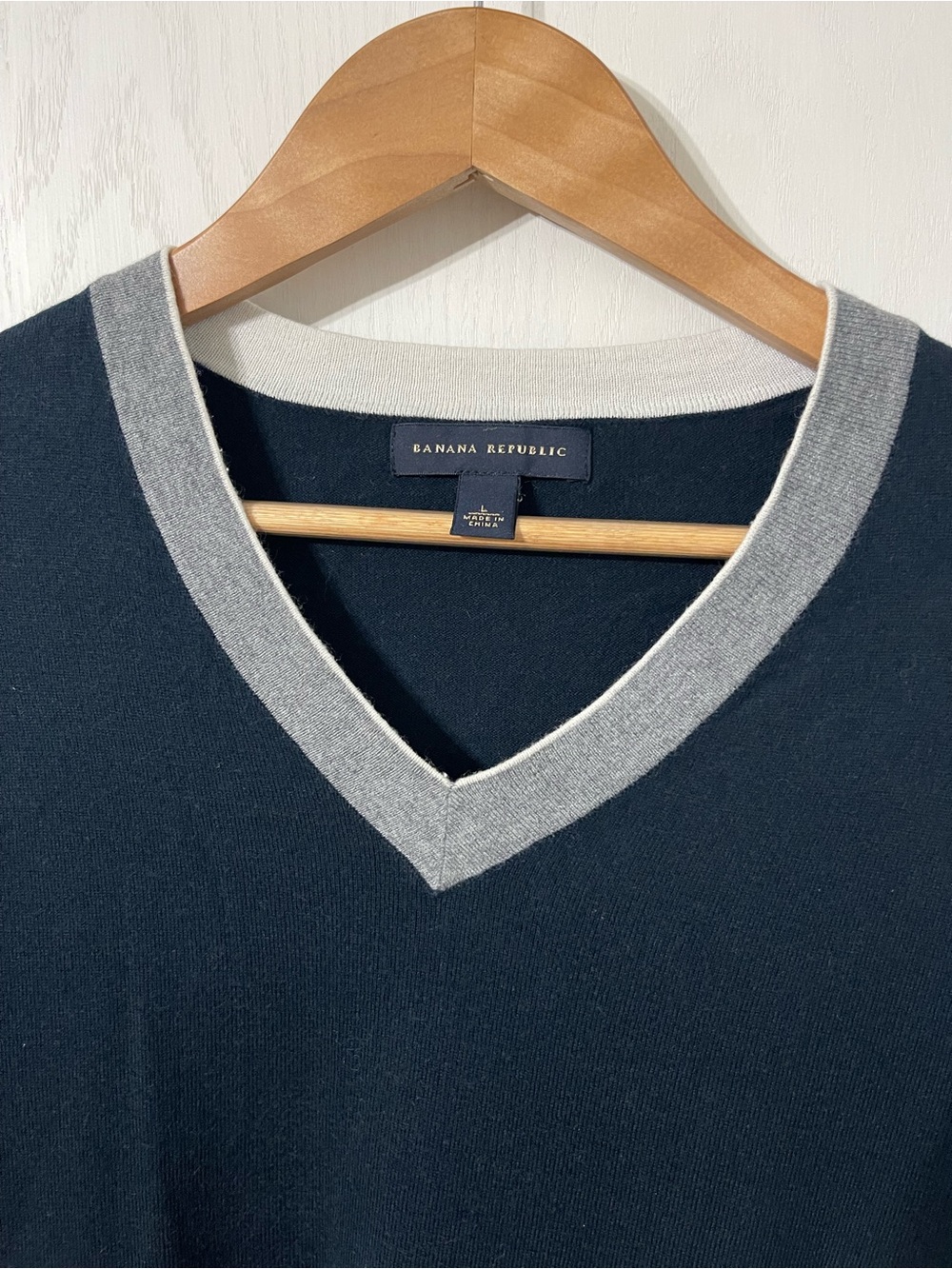 Banana Republic Men's V-Neck Sweater in Navy with Gray Trim